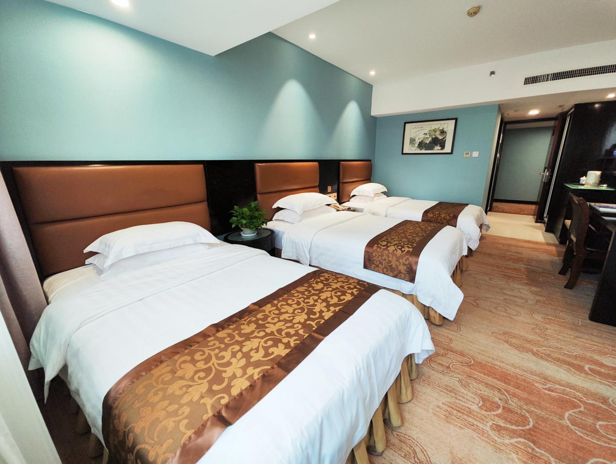 Skyline Plaza Hotel Kuangcsou Kültér fotó