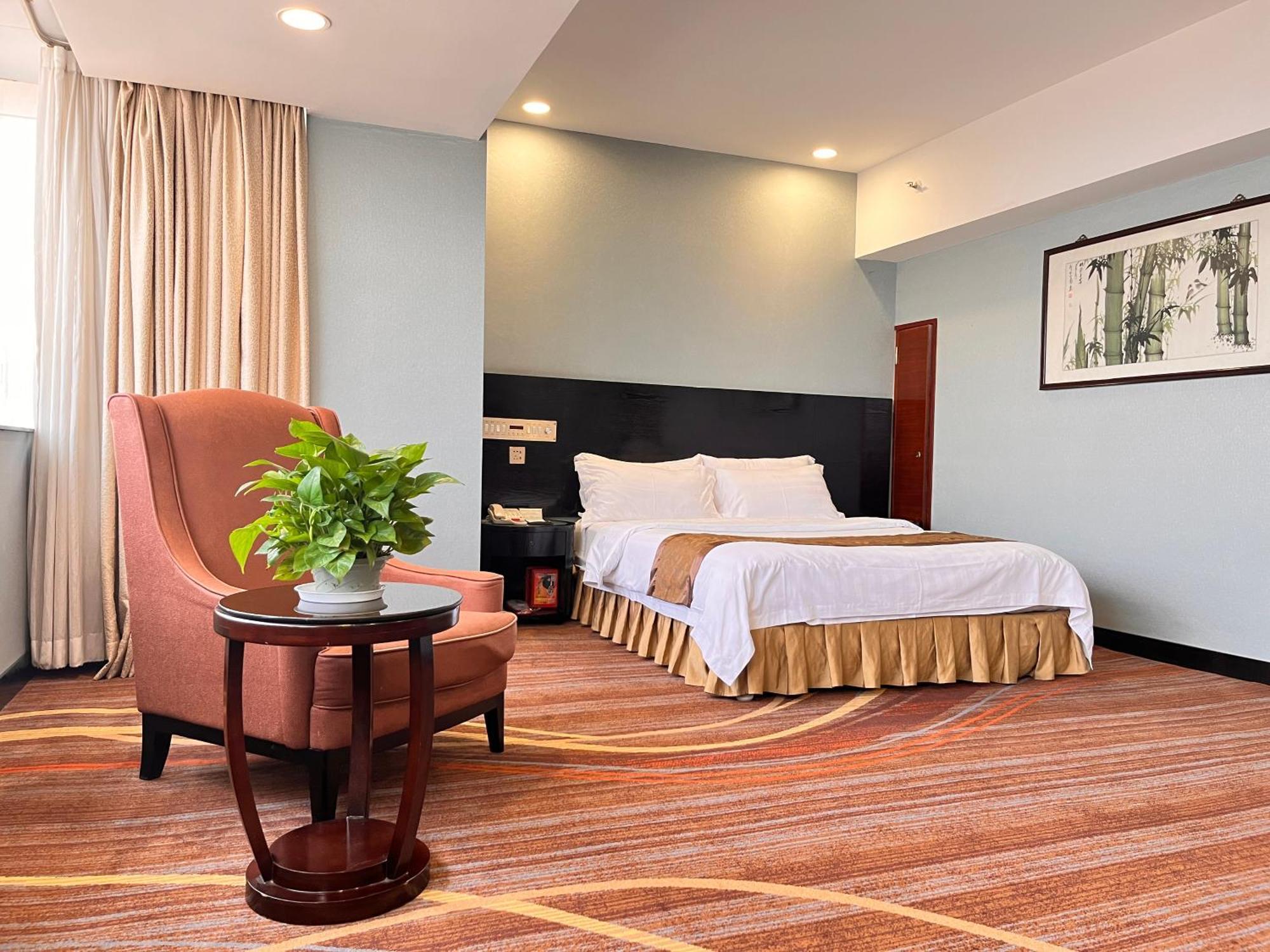Skyline Plaza Hotel Kuangcsou Kültér fotó